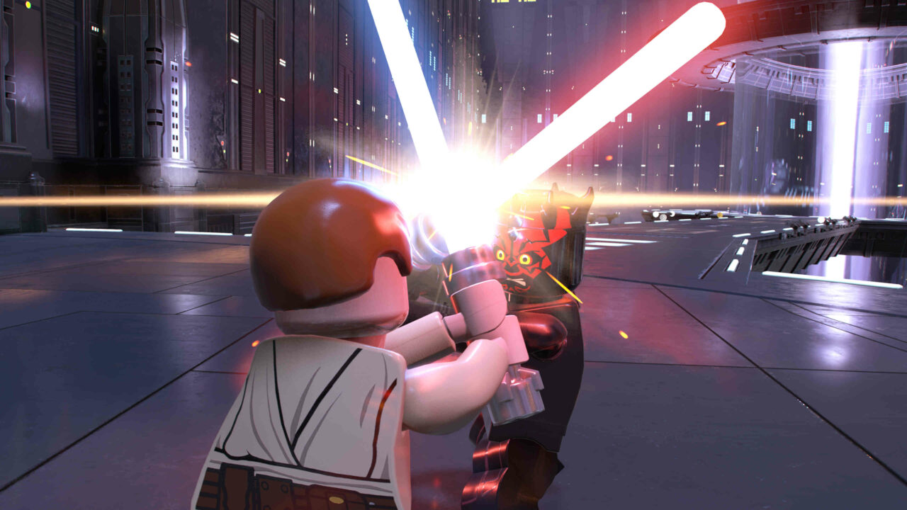 Lego-Darth Maul und Lego-Obi-Wan haben einen hitzigen Lichtschwerkampf.