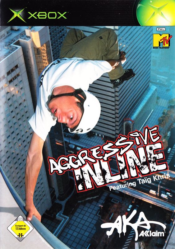 Packshot Aggressive Inline mit Skater, der einen Trick macht.