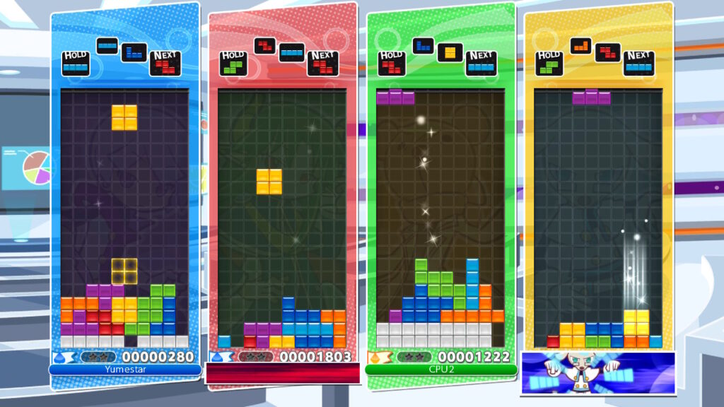 Vier Tetris-Spielfelder nebeneinander.
