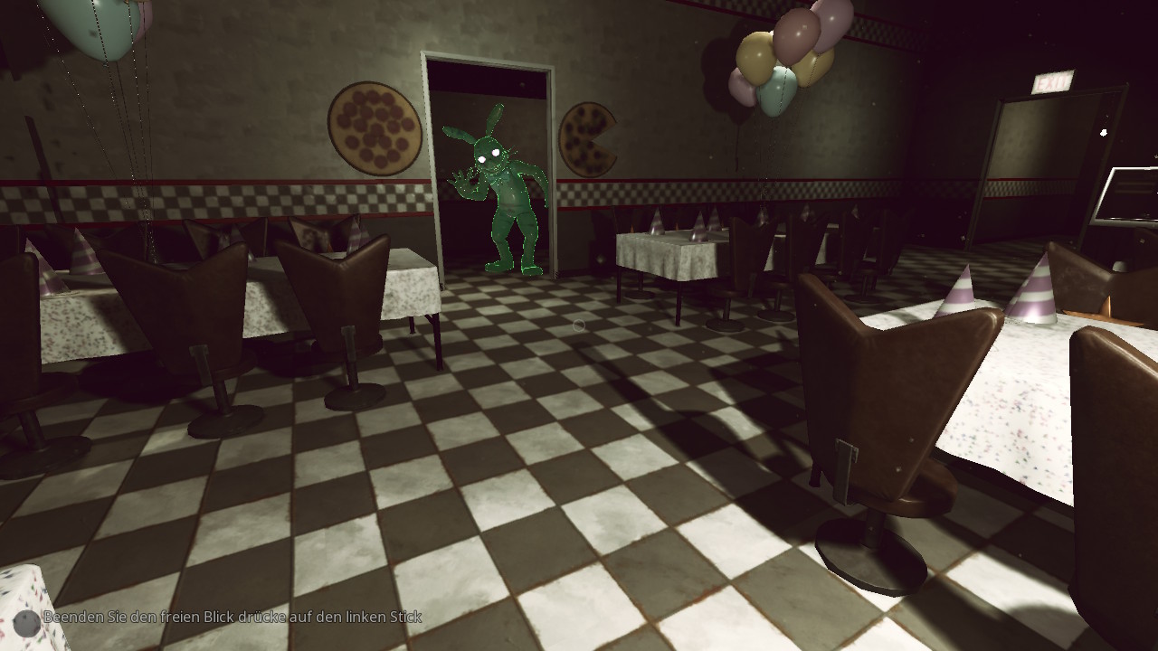 Durchsichtig-grüner Hase winkt von einer Tür aus in einer dunklen Pizzeria.